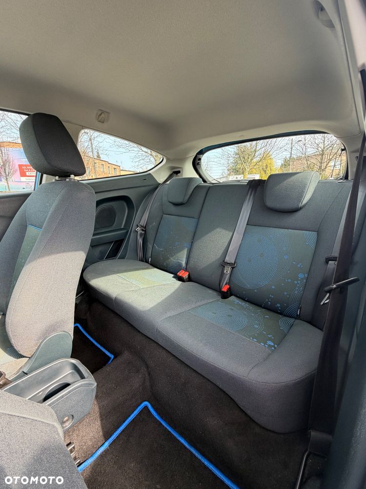 Ford Fiesta 1.25 Ambiente - 11