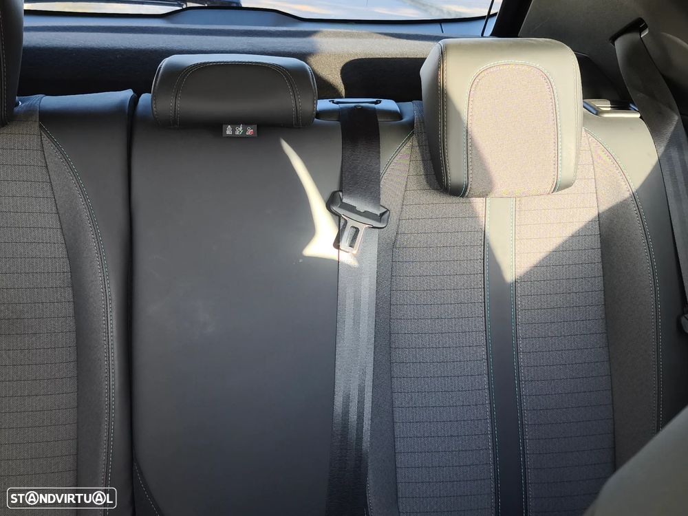 Peugeot 2008 1.2 PureTech Allure Pack - 9