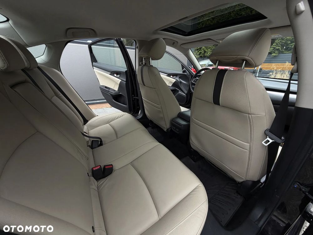 Honda Civic 1.5 i-VTEC Turbo CVT Executive - 18