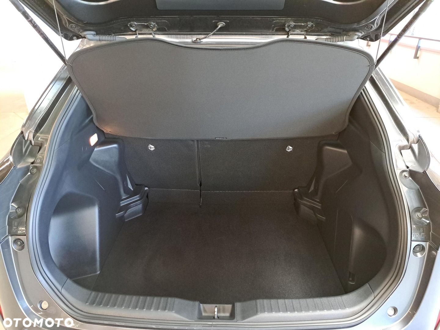 Toyota Yaris Cross - 12