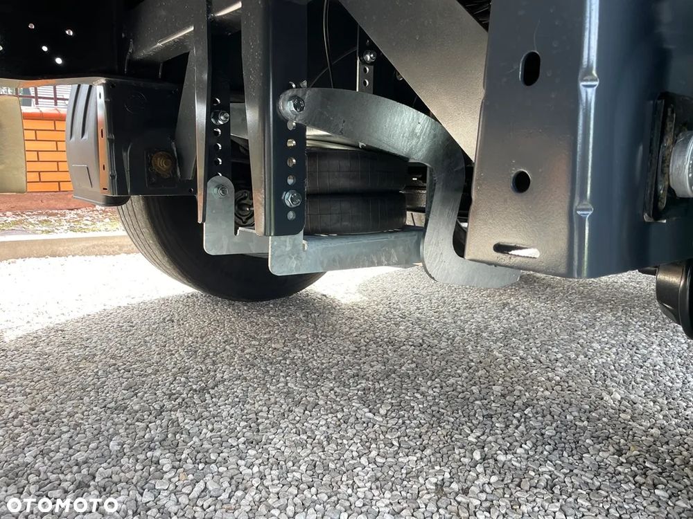 Wielton 2018**POD.DACH**STANDARD**OŚ.POD**JAK NOWA** - 24