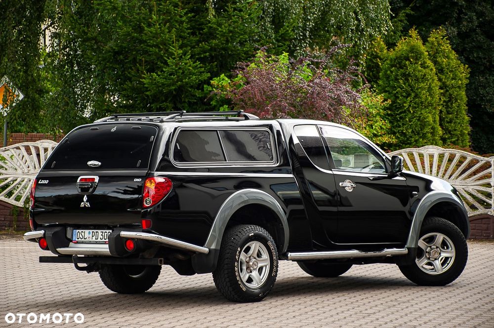 Mitsubishi L200 Pick Up 4x4 Intense Club Cab - 19