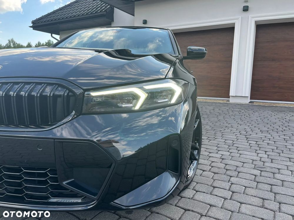 BMW Seria 3 330i xDrive M Sport - 12