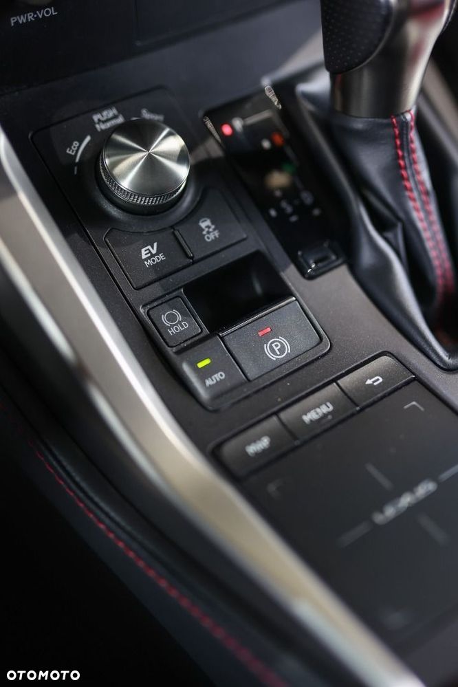Lexus NX - 22