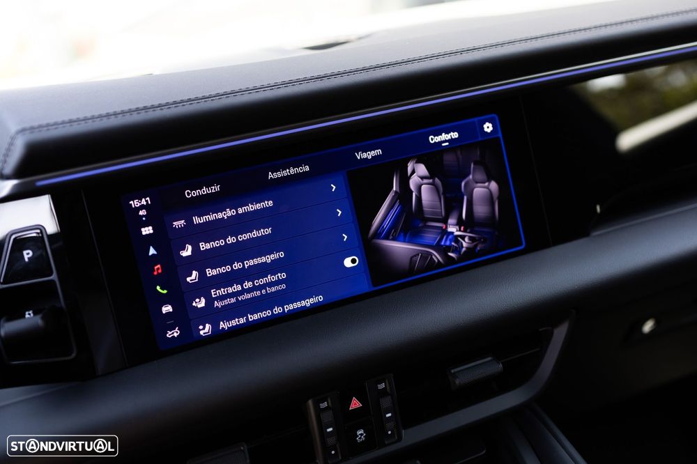 Porsche Macan Electric 4 - 33