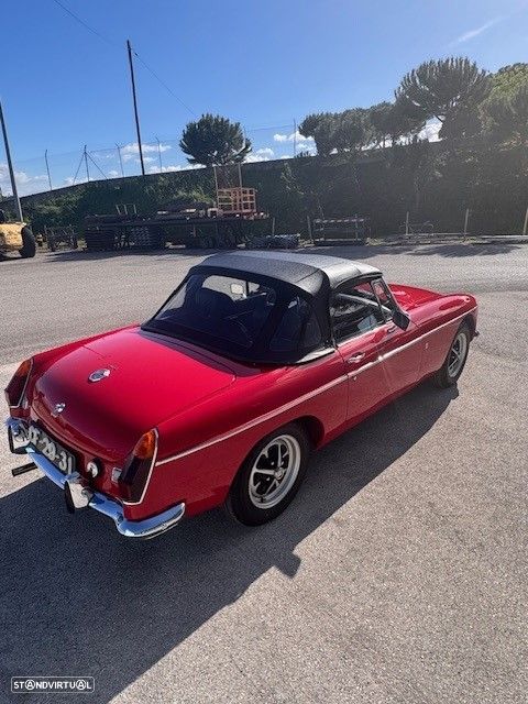 MG MGB - 6