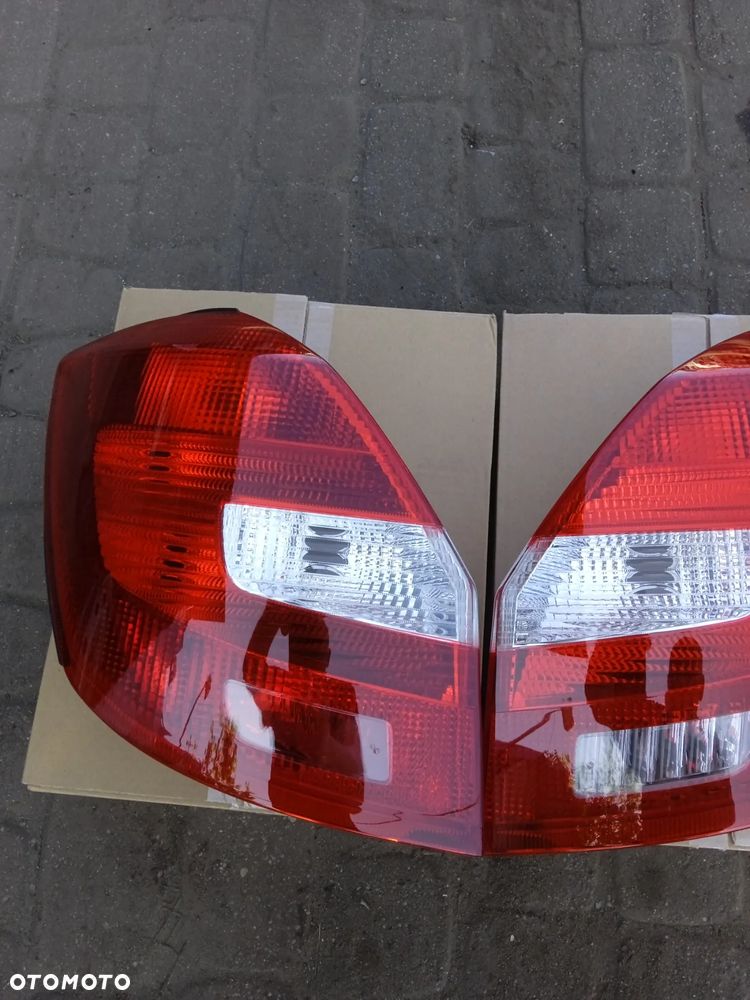 LAMPA TYLNA LEWA LUB PRAWA SKODA FABIA II HB/KOMBI NOWY ORYGINAŁ - 3