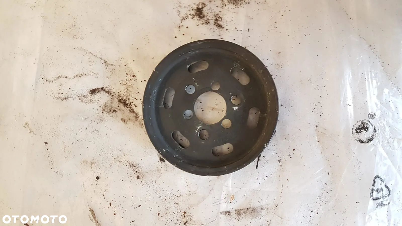 KOŁO POMPY WSPOMAGANIA AUDI A4 A5 2.0 038145255B - 1