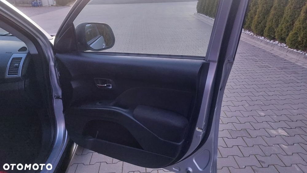 Peugeot 4007 2.2HDi Premium - 13