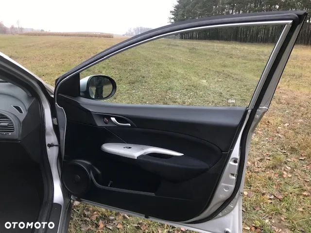 Honda Civic 1.8 Comfort - 9