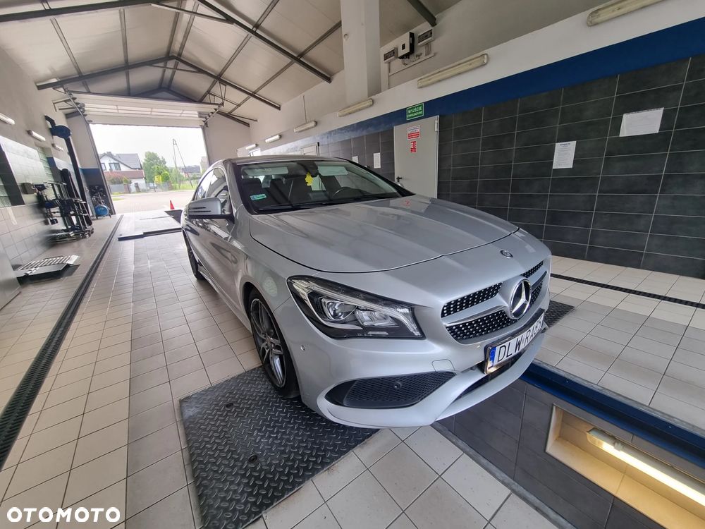 Mercedes-Benz CLA 200 AMG Line - 39