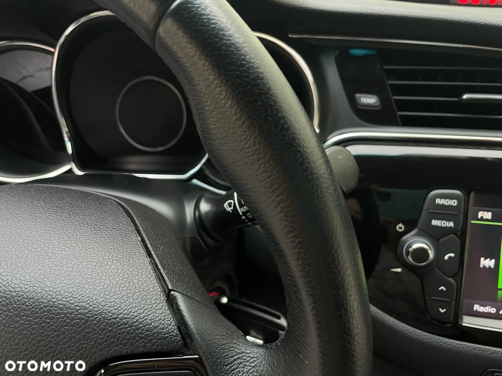 Kia Ceed 1.4 L Business Line Plus - 17