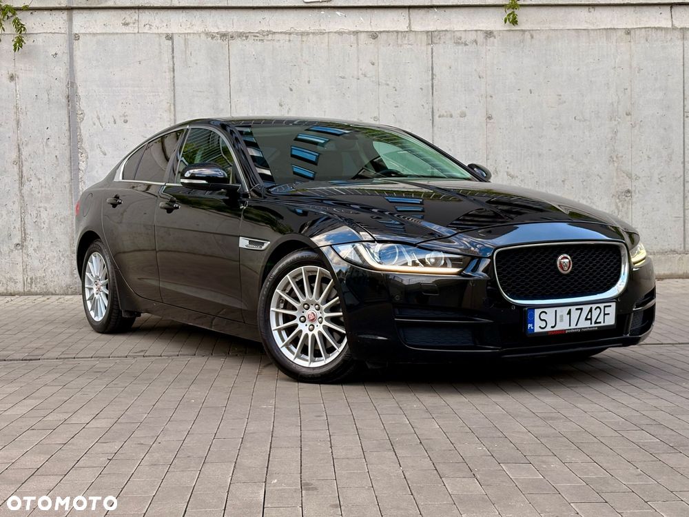 Jaguar XE E-Performance Prestige - 2