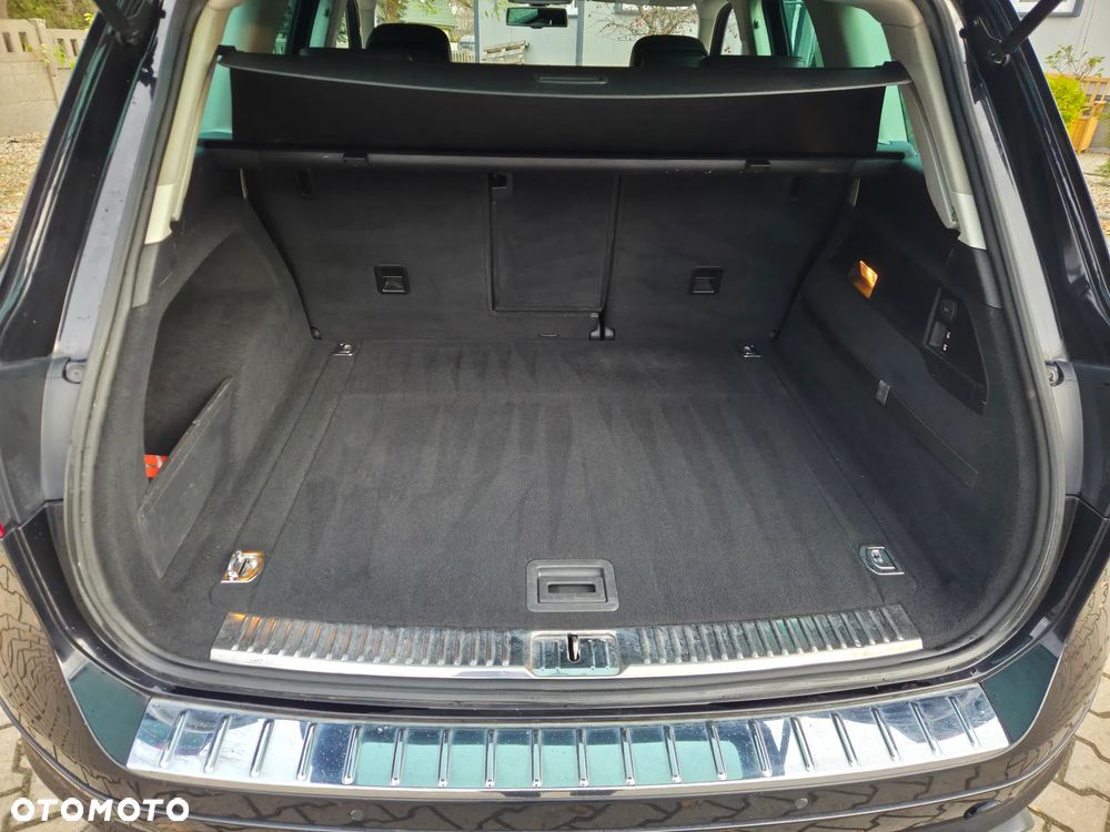 Volkswagen Touareg 3.0 V6 TDI BMT R-Style - 22