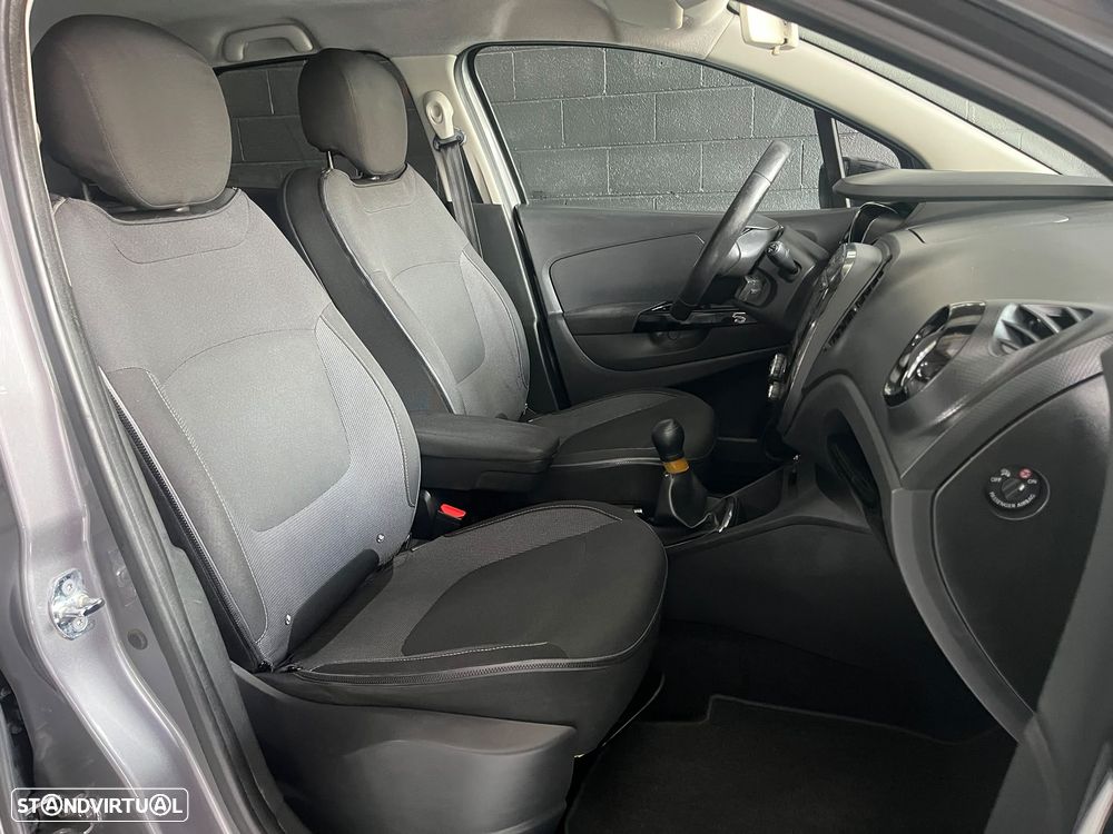 Renault Captur 1.5 dCi - 10