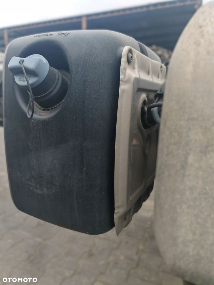 KOMPLETNY ZBIORNIK ADBLUE DAF LF EURO 6 - 3