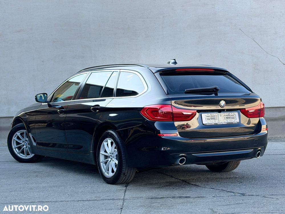 BMW Seria 5 520d xDrive Touring Aut. Sport Line - 4