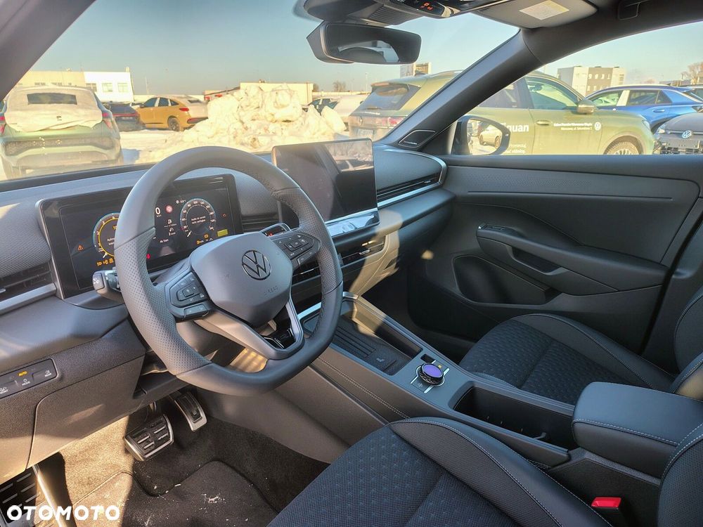 Volkswagen T-Roc - 13