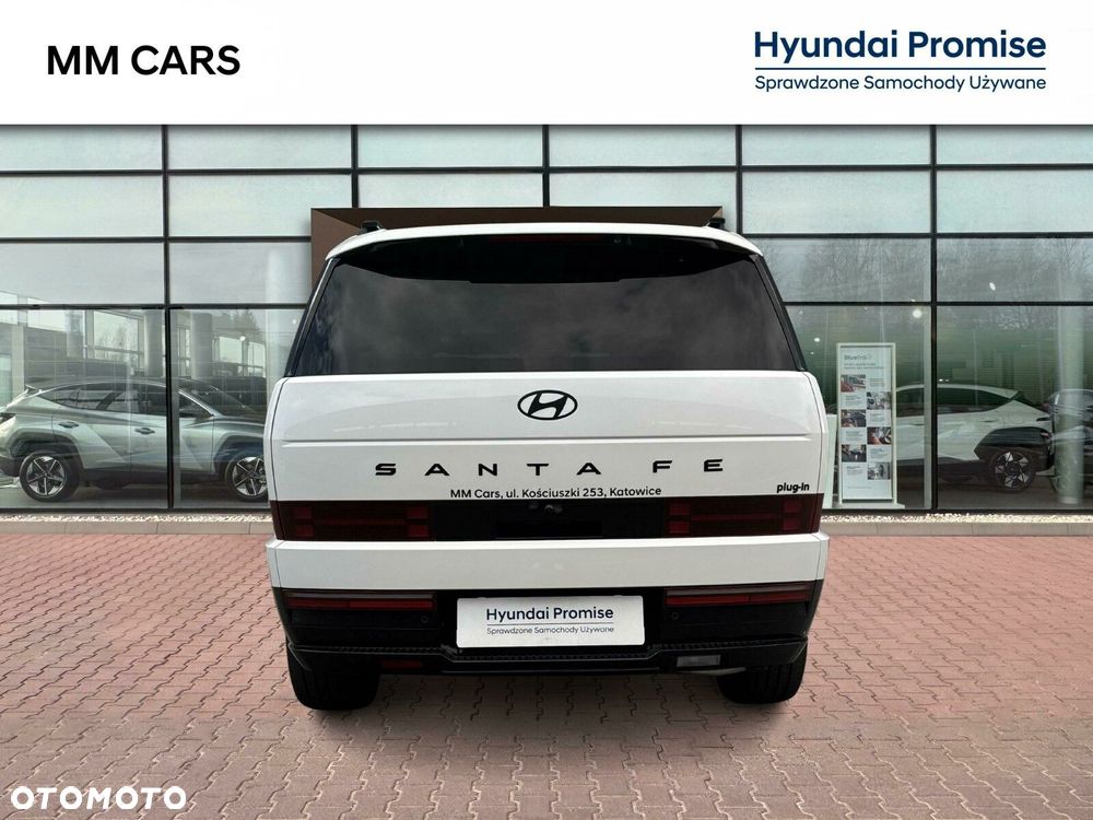 Hyundai Santa Fe - 4