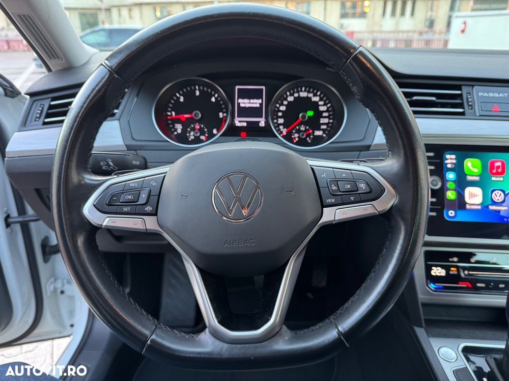 Volkswagen Passat Variant 2.0 TDI SCR DSG - 19