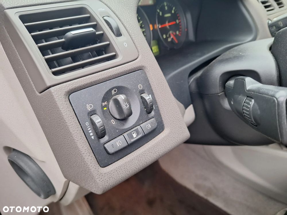 Volvo S40 2.0D Kinetic - 12