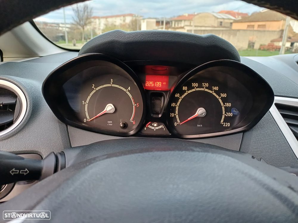 Ford Fiesta 1.4 TDCI Trend - 14