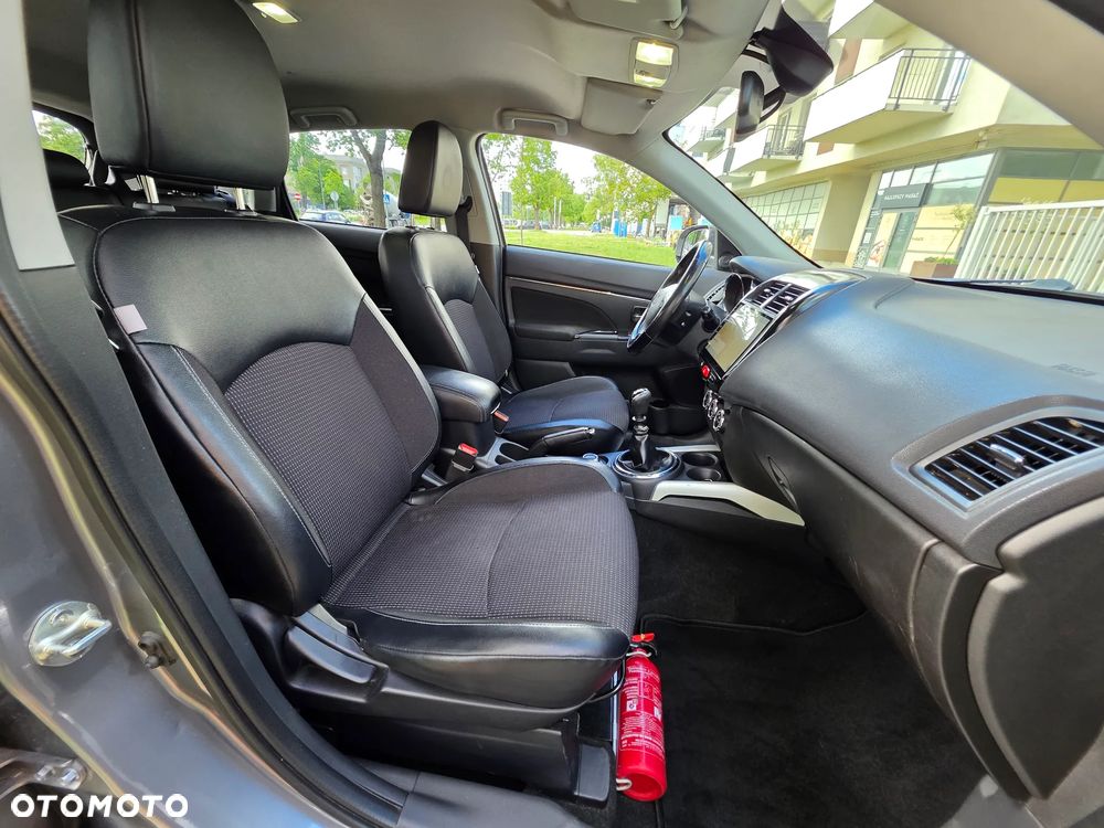 Peugeot 4008 - 32