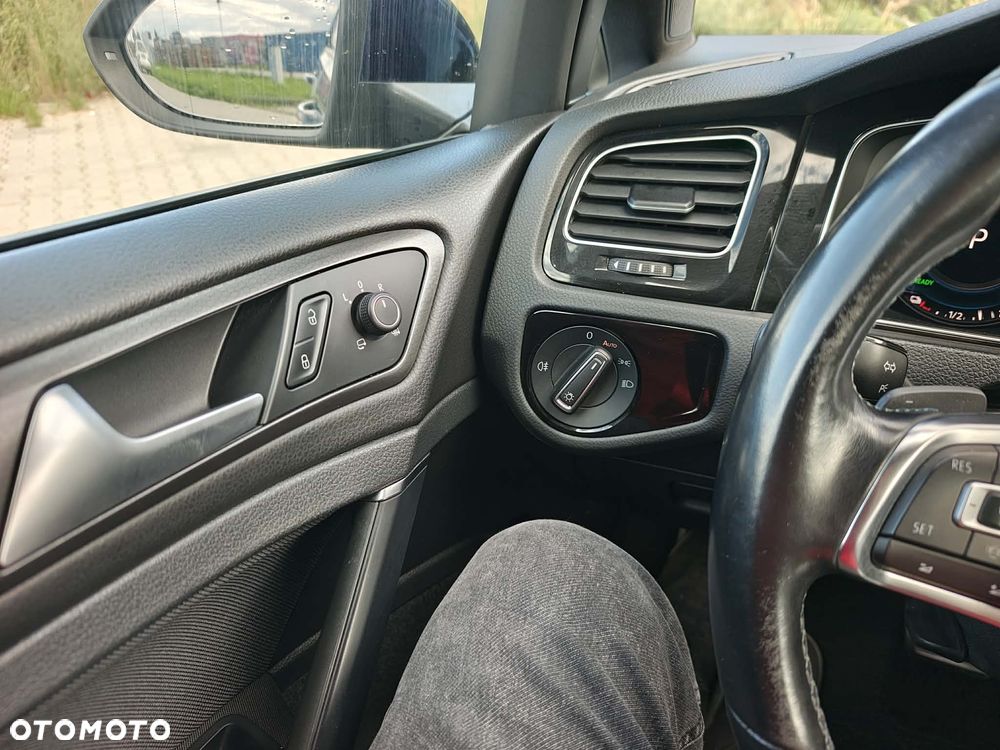 Volkswagen Golf 1.4 TSI Plug-In-Hybrid GTE - 23