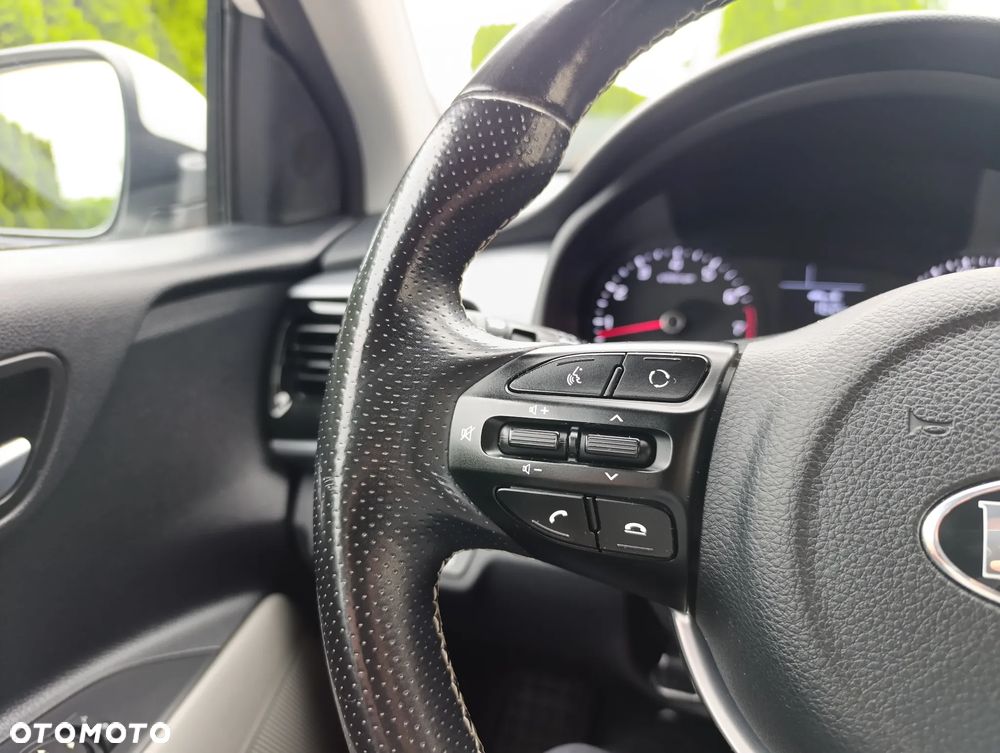 Kia Stonic 1.4 L - 28