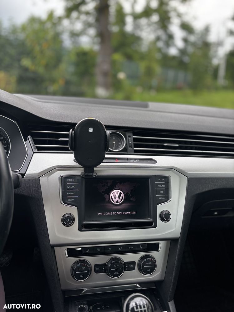 Volkswagen Passat 2.0 TDI Comfortline - 15