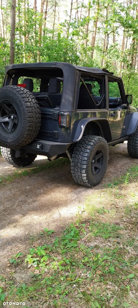 Jeep Wrangler - 4