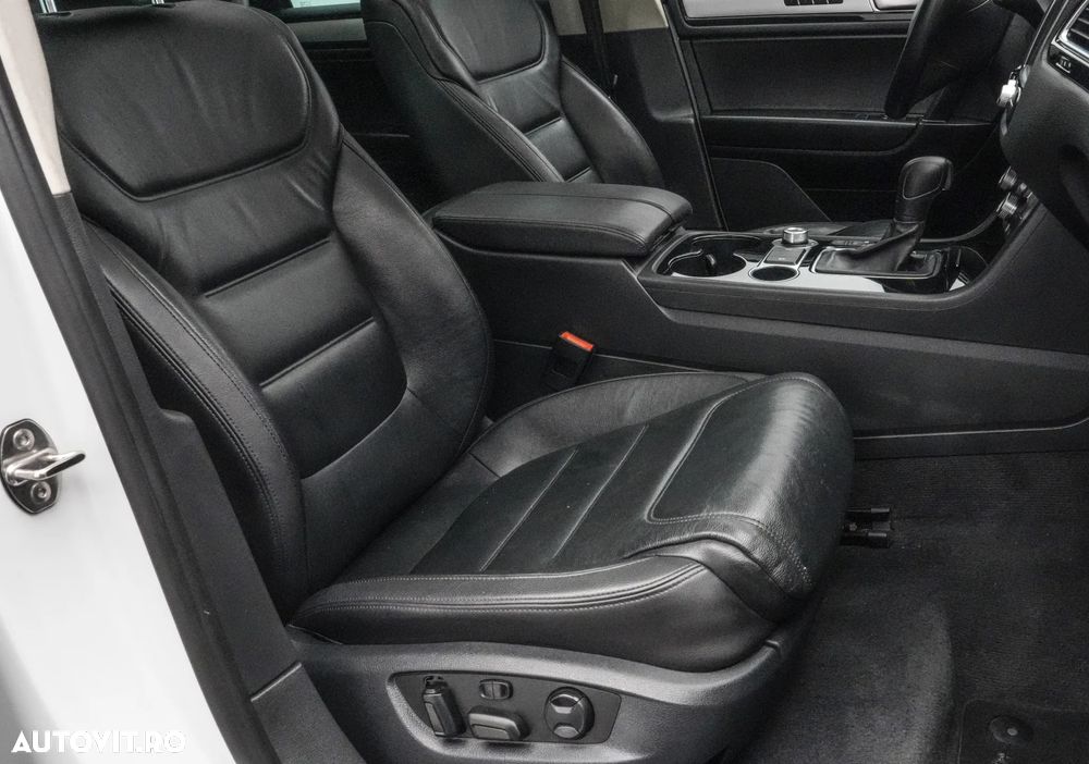 Volkswagen Touareg 3.0 V6 TDI SCR Blue Motion DPF Automatik Terrain Tech Executive Edition - 15