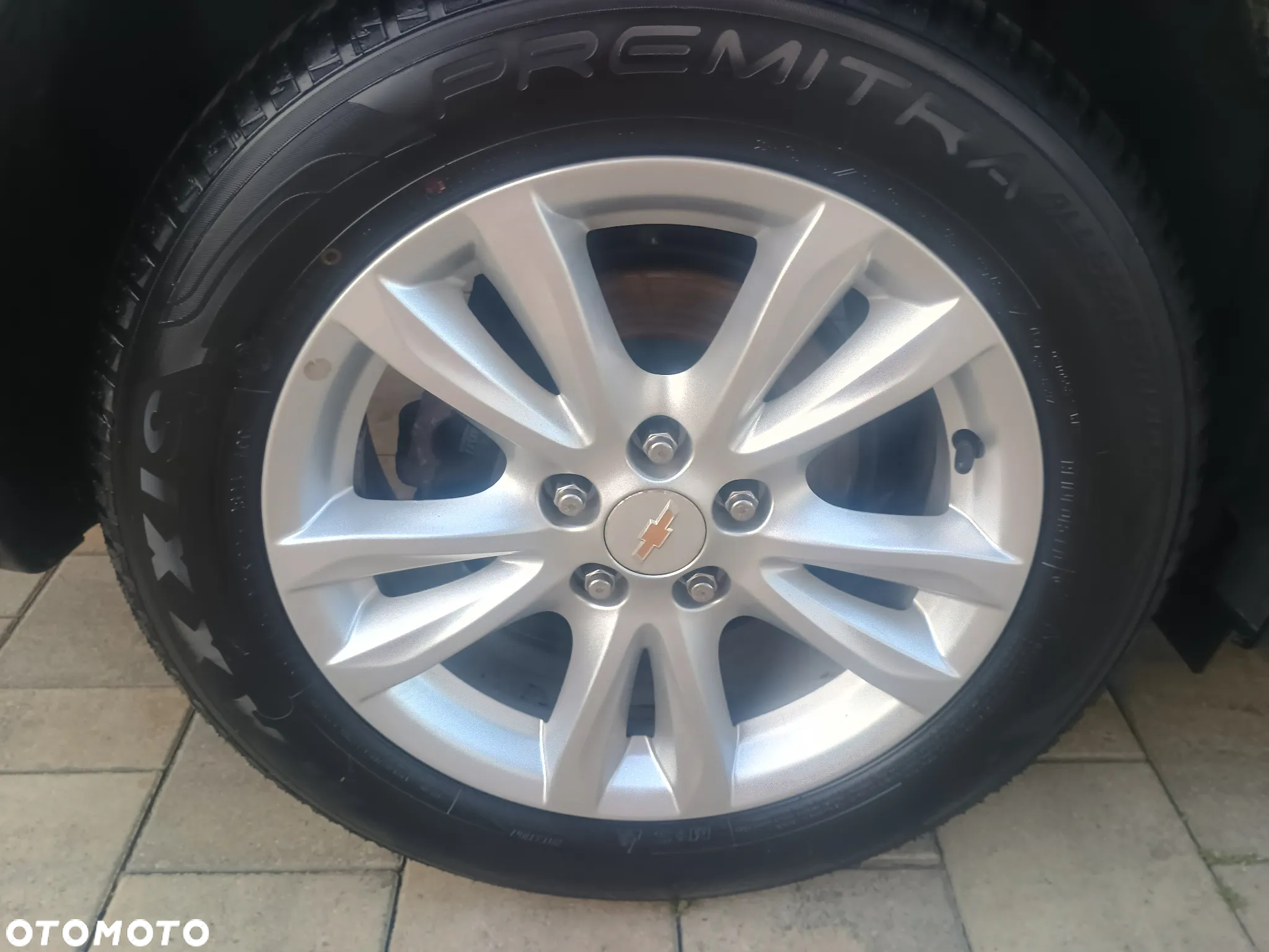 Chevrolet Cruze 1.6 LS - 25
