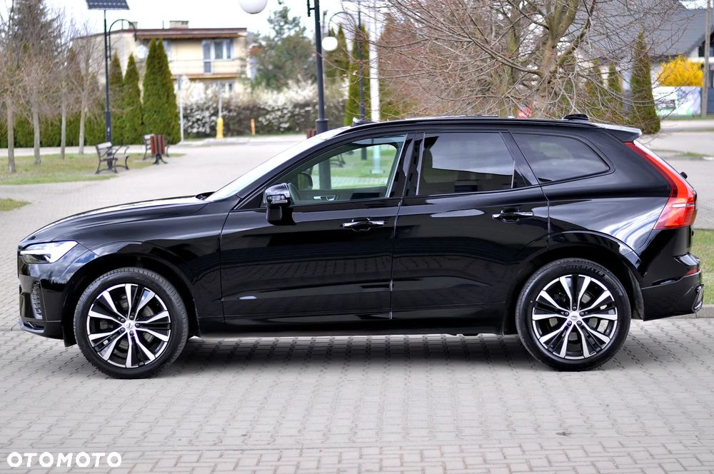 Volvo XC 60 B4 B Plus Dark - 14