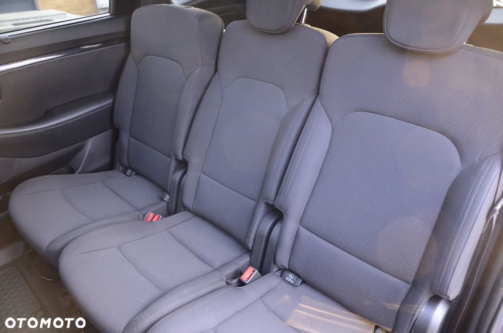 Kia Carens 2.0 GDI Edition 7 - 35
