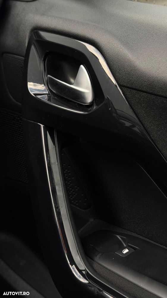 Peugeot 208 1.2 L PureTech Access - 15