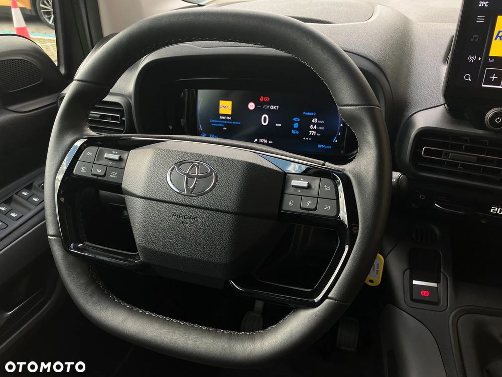 Toyota Proace City Verso 1.5 D-4D Family - 24