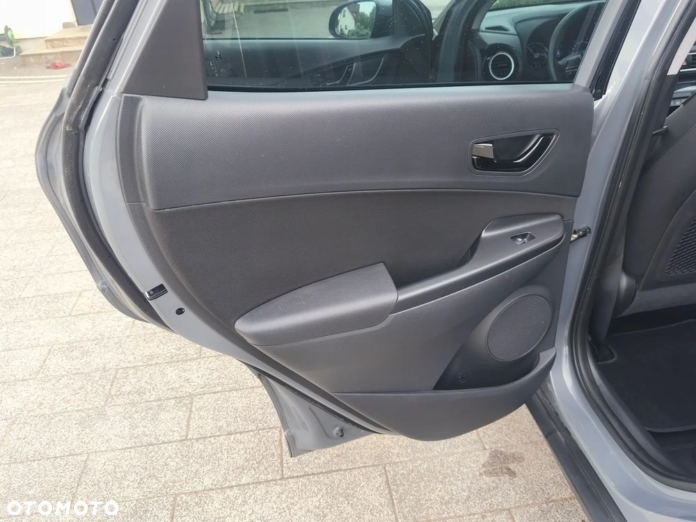 Hyundai Kona 1.6 GDI DCT Premium - 12