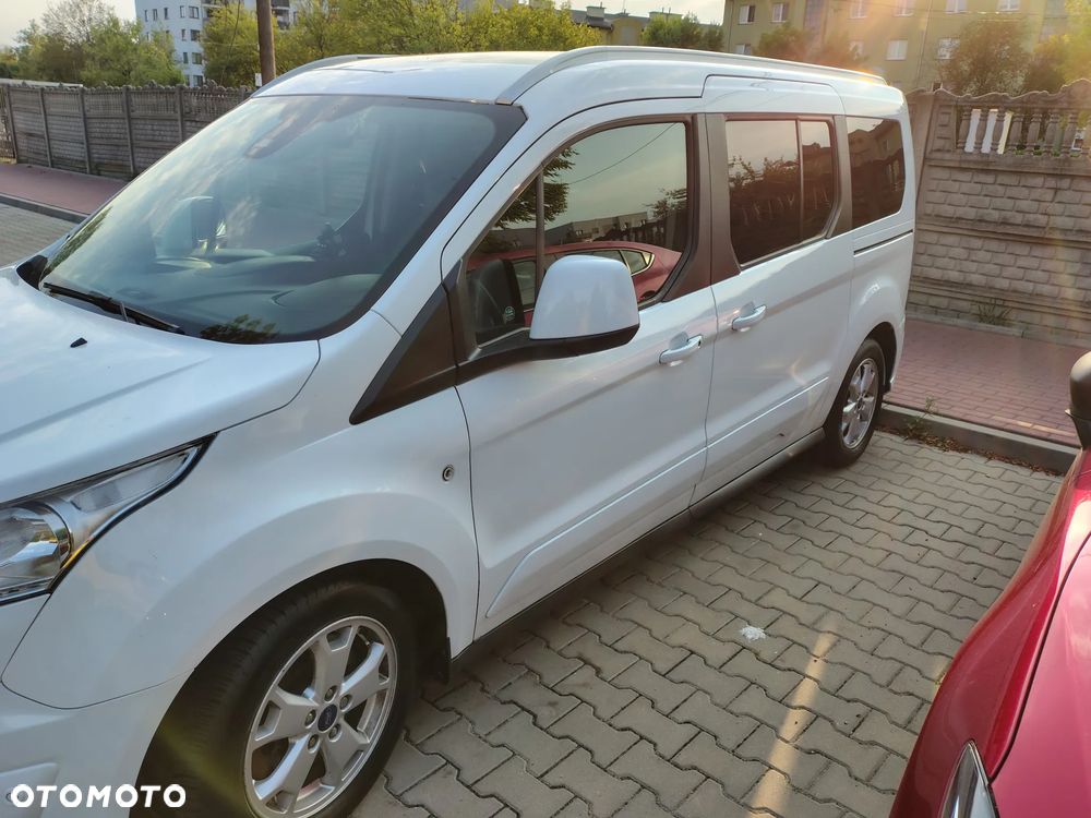 Ford Tourneo Connect 1.5 TDCi Titanium - 4
