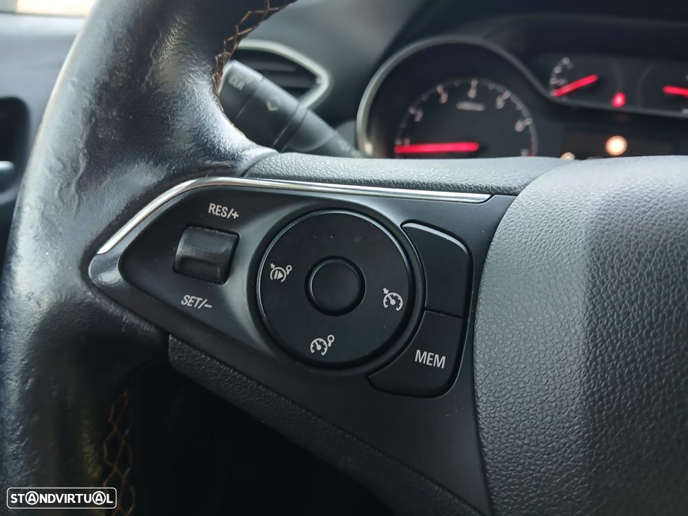 Opel Crossland X 1.2 Innovation - 19