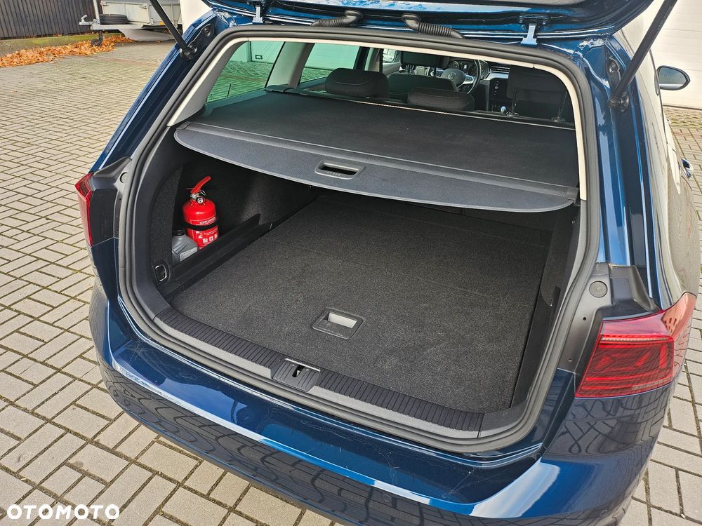 Volkswagen Passat Variant - 9