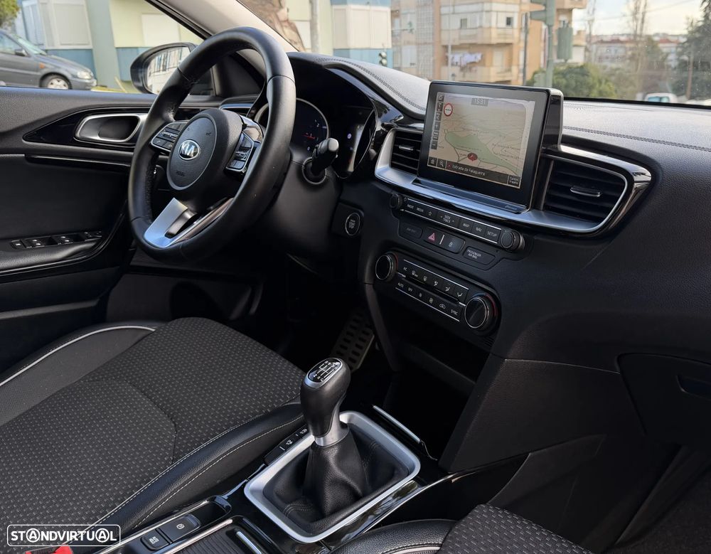 Kia Ceed SW 1.6 CRDi TX - 19