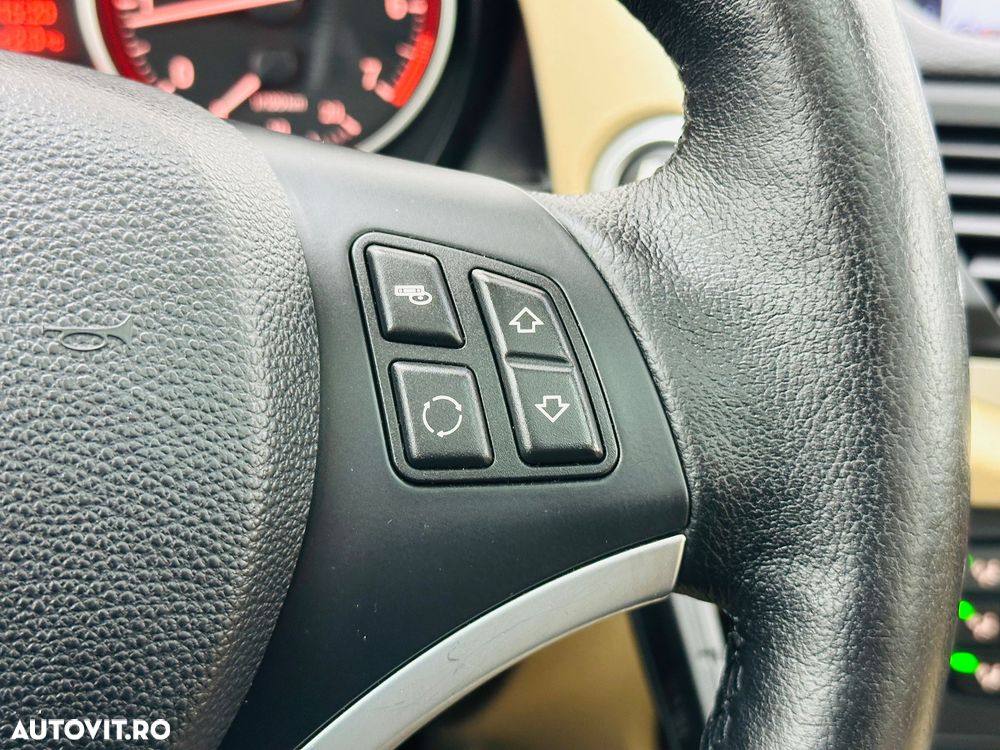 BMW X1 xDrive20i Aut. - 29