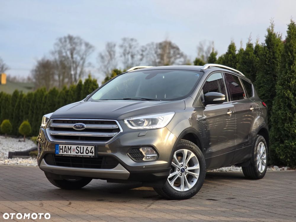 Ford Kuga 1.5 EcoBoost 2x4 Titanium - 2