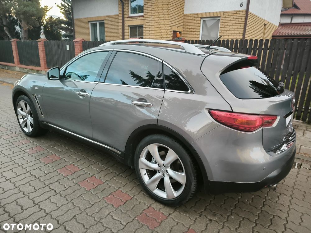 Infiniti QX70 3.0d S Premium - 10