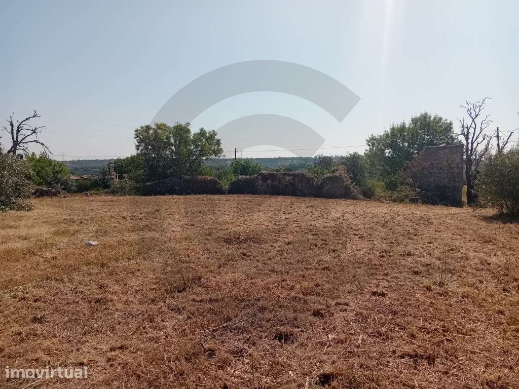 Ruina - Casal Bemposta, Casével, Santarém - Grande imagem: 5/8