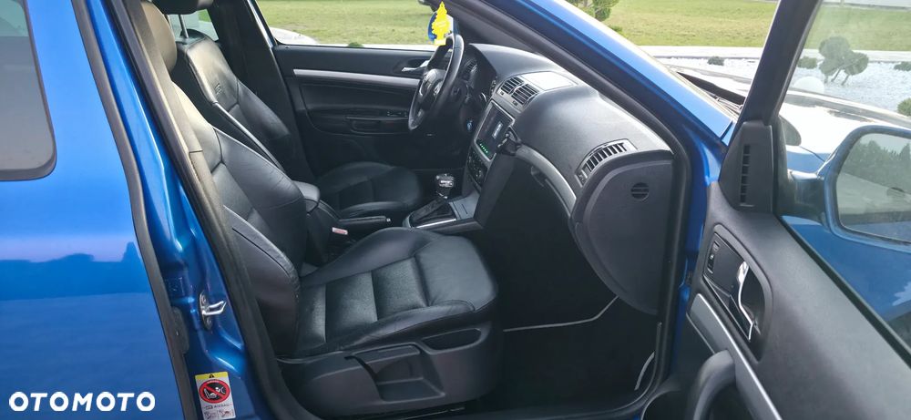 Skoda Octavia 2.0 TDI DPF DSG RS - 14
