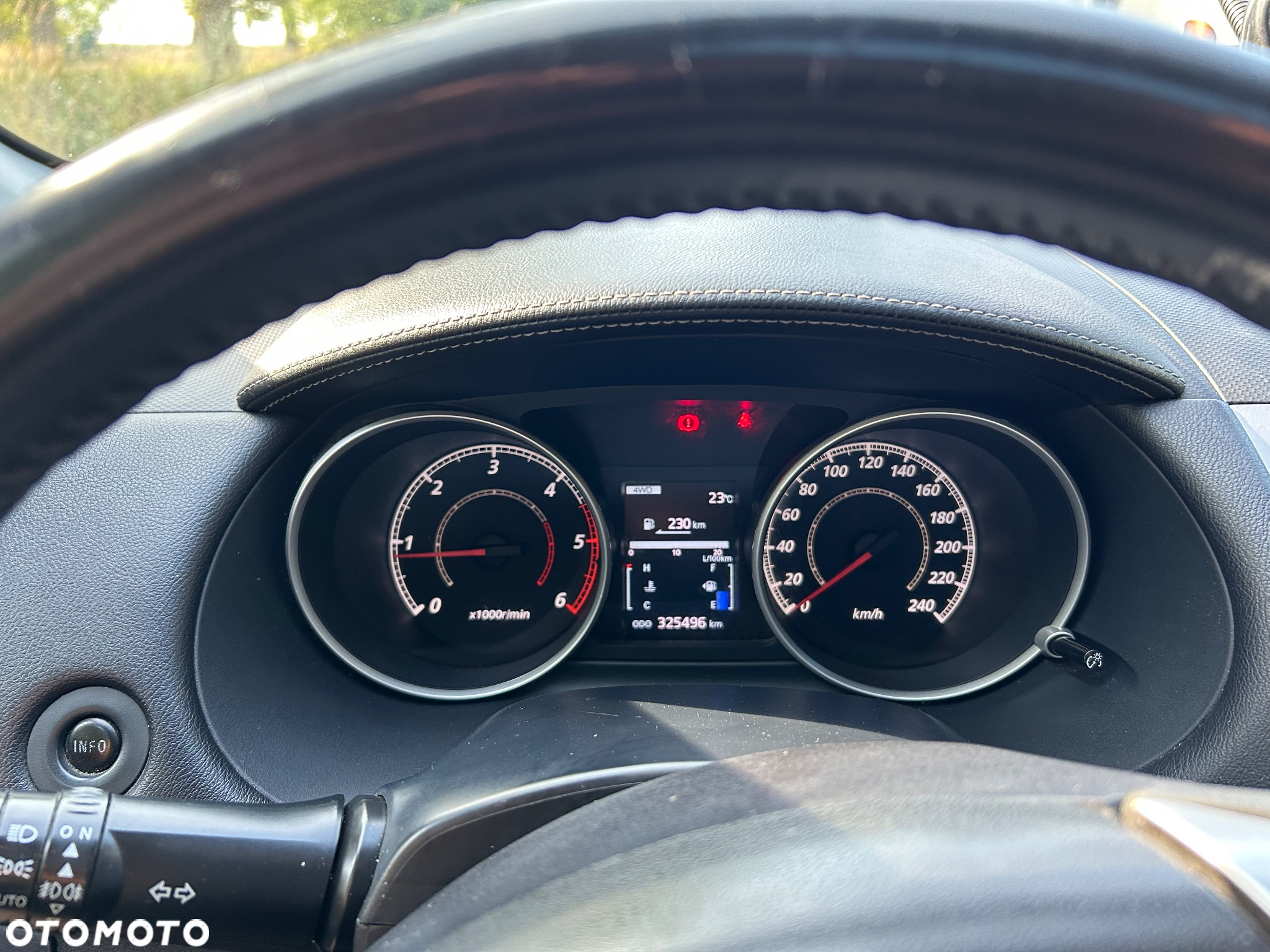Mitsubishi Outlander 2.0 DID Intense + SE - 11