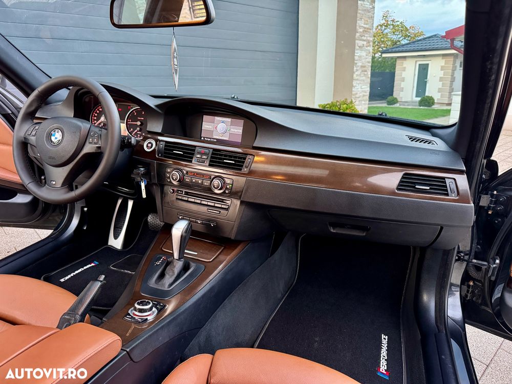 BMW Seria 3 320d xDrive DPF Aut. - 15