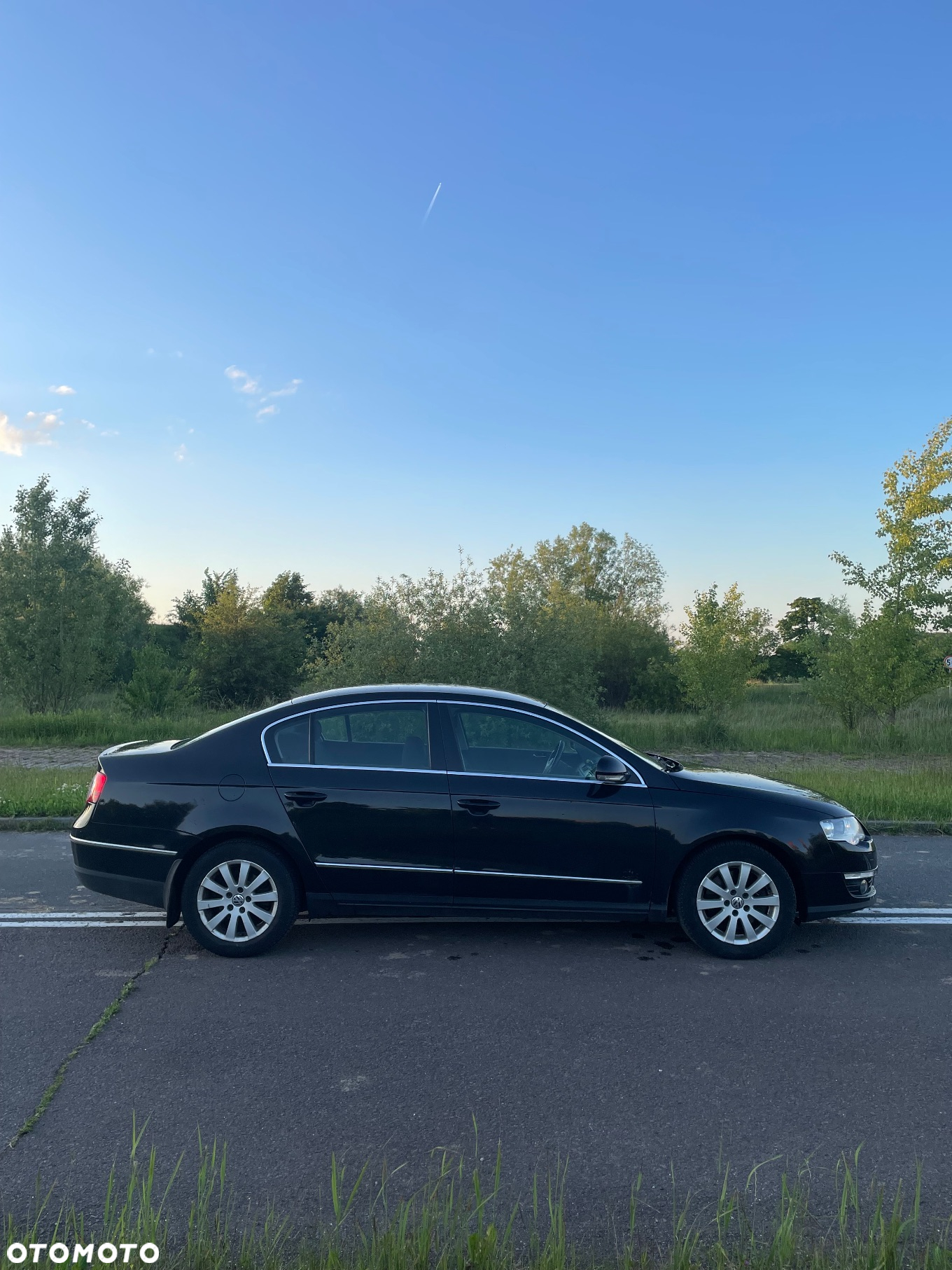 Volkswagen Passat 2.0 TDI Comfortline - 8